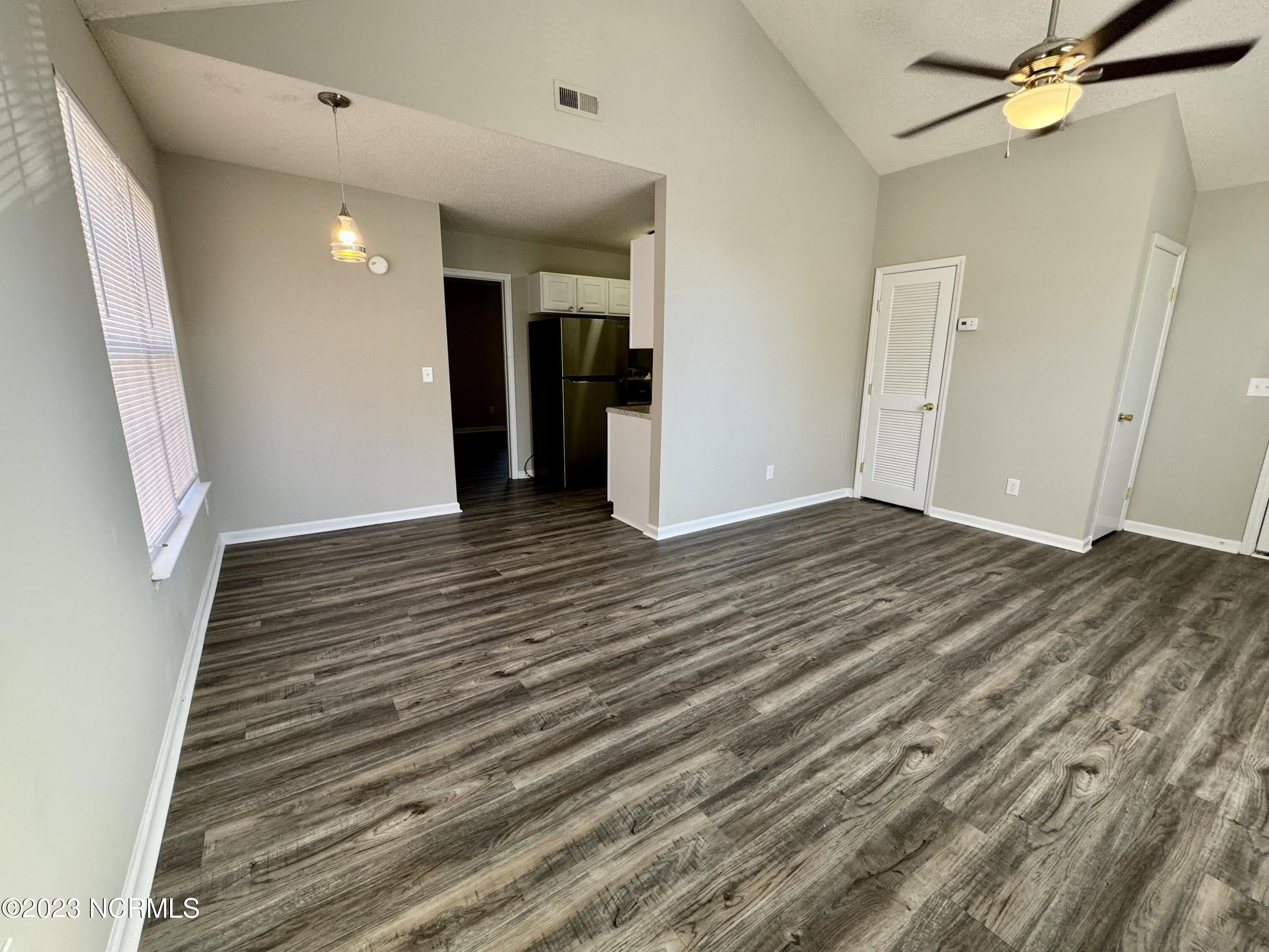 1247 Westpointe Drive – photo 3