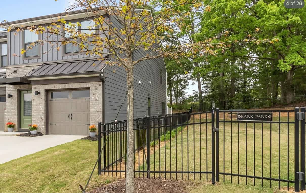 4 Connaught Court – photo 3