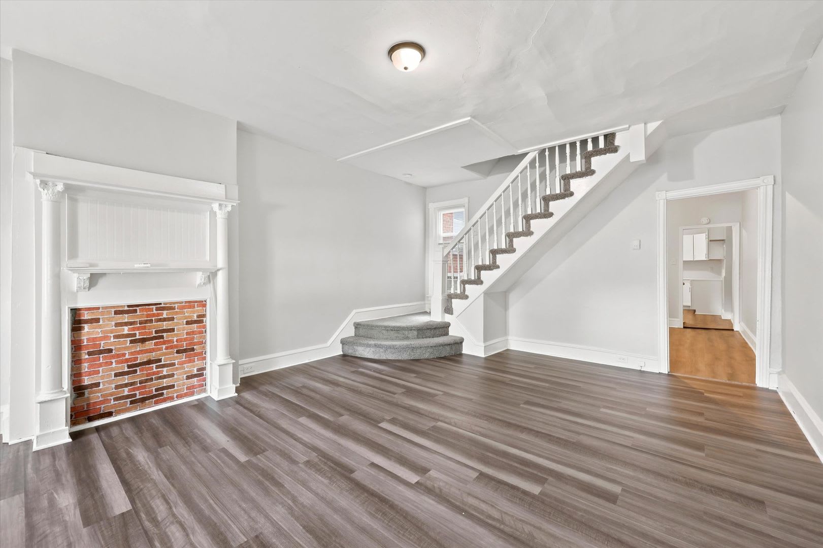 502 N Clayton St – photo 3