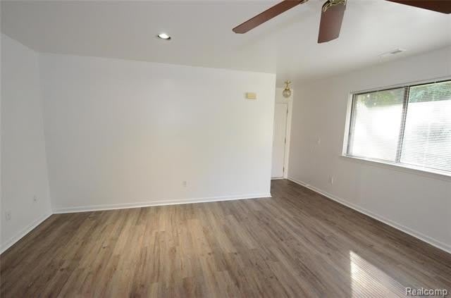 42803 Lilley Pointe Drive – photo 2