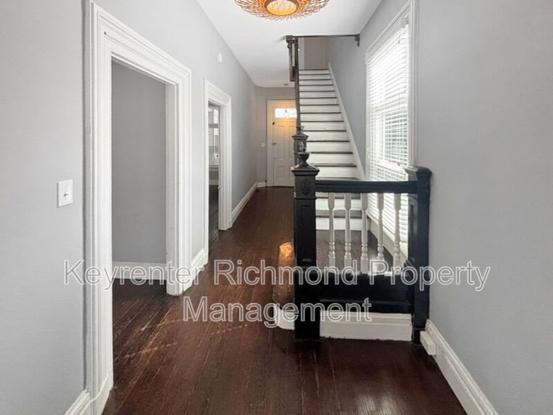2220 East Marshall Street – photo 2