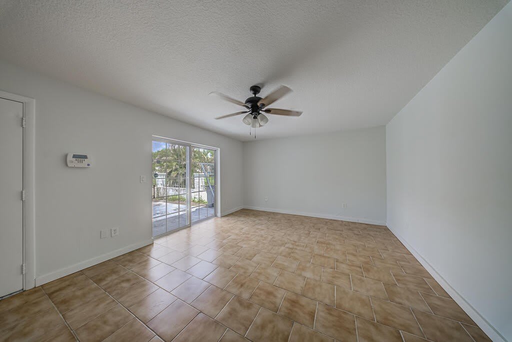 12037 Basin Street N – photo 5