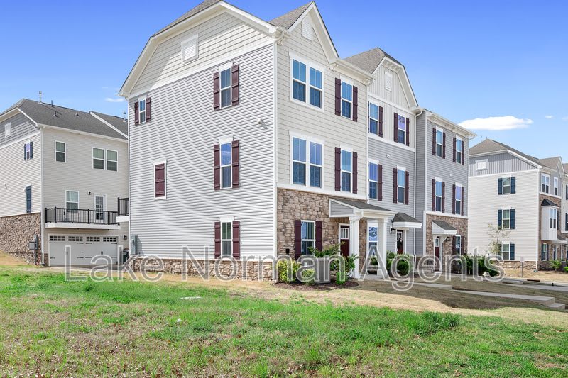 1814 Aspire St – photo 3