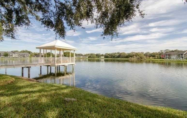 803 LAKE HAVEN Square – photo 3