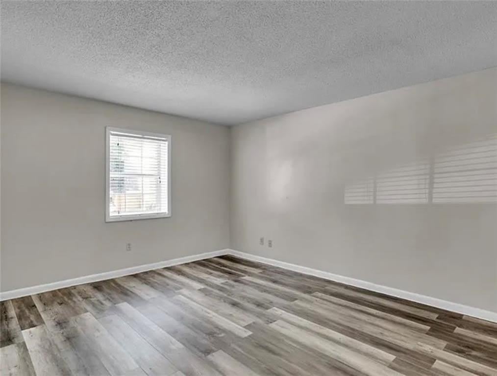 6900 Roswell Road – photo 5