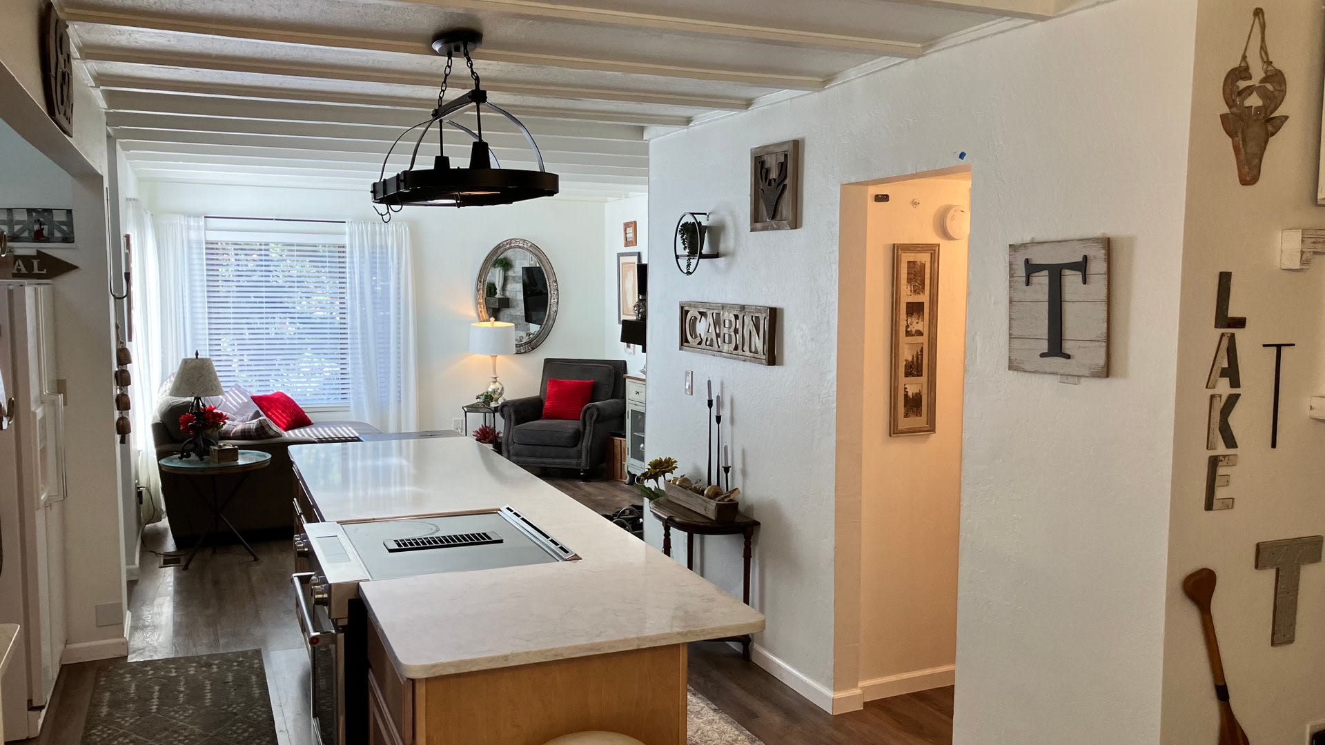 Cozy two bedroom Lake Village Condo available September 14th – photo 3