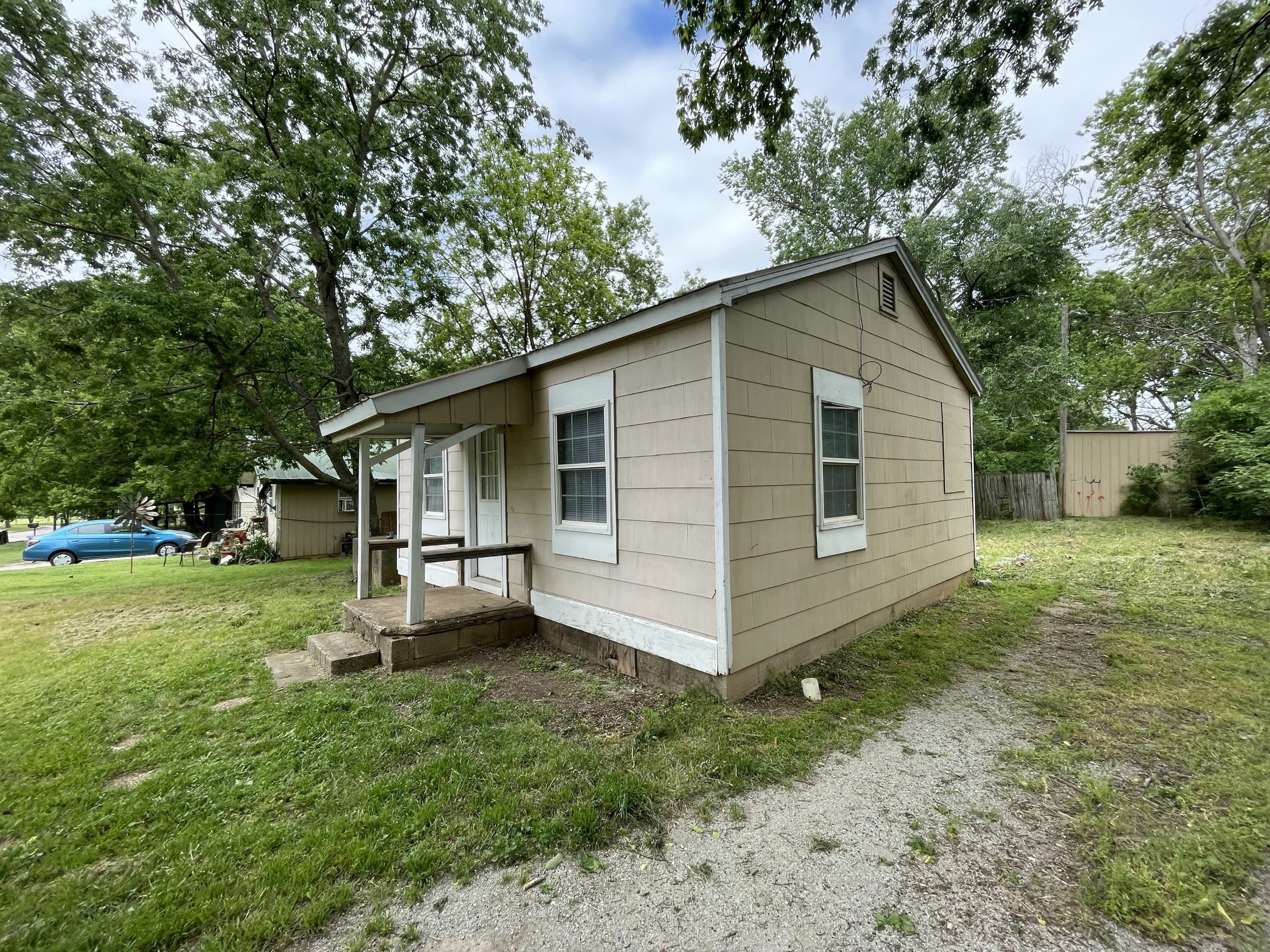 914 East Tahlequah Avenue – photo 3