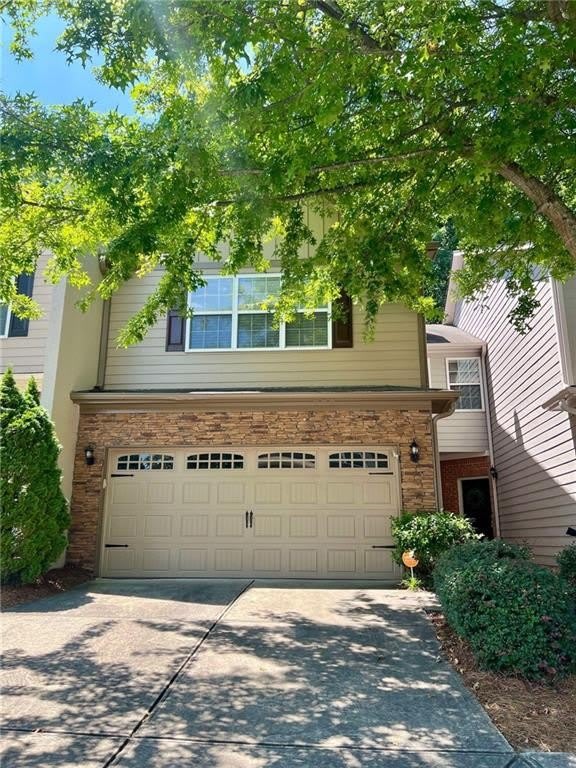 3232 Brockenhurst Drive – photo 1