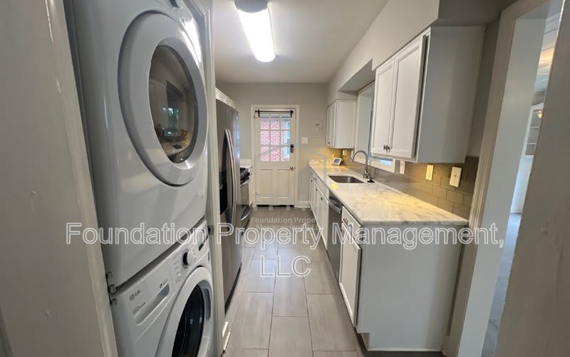 3568 Philwood Avenue – photo 4