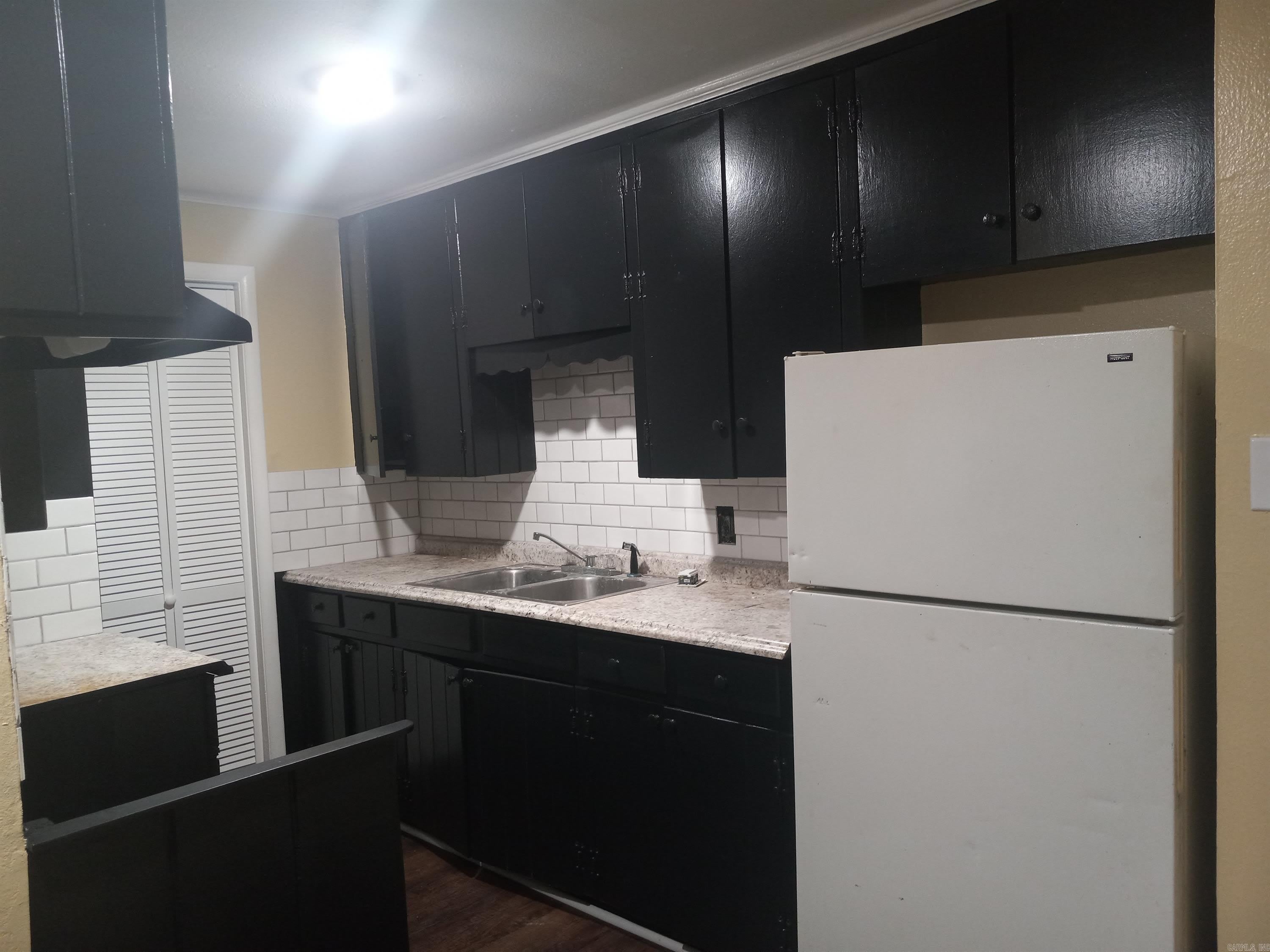 1916 W 14th Avenue – photo 1
