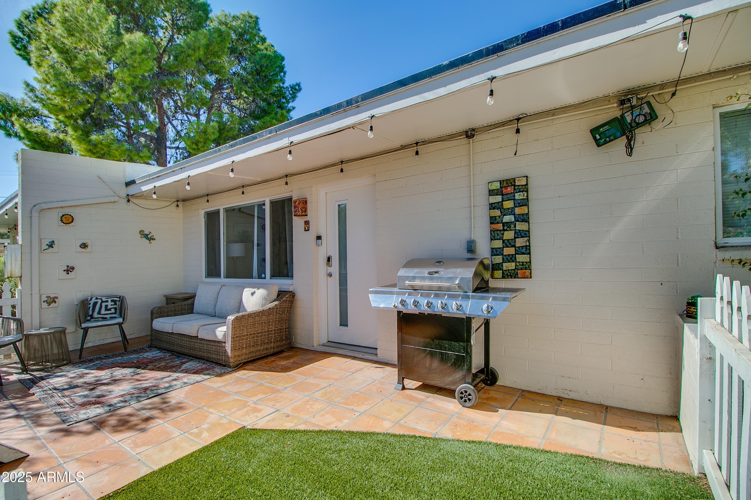 3511 E Montecito Avenue – photo 2