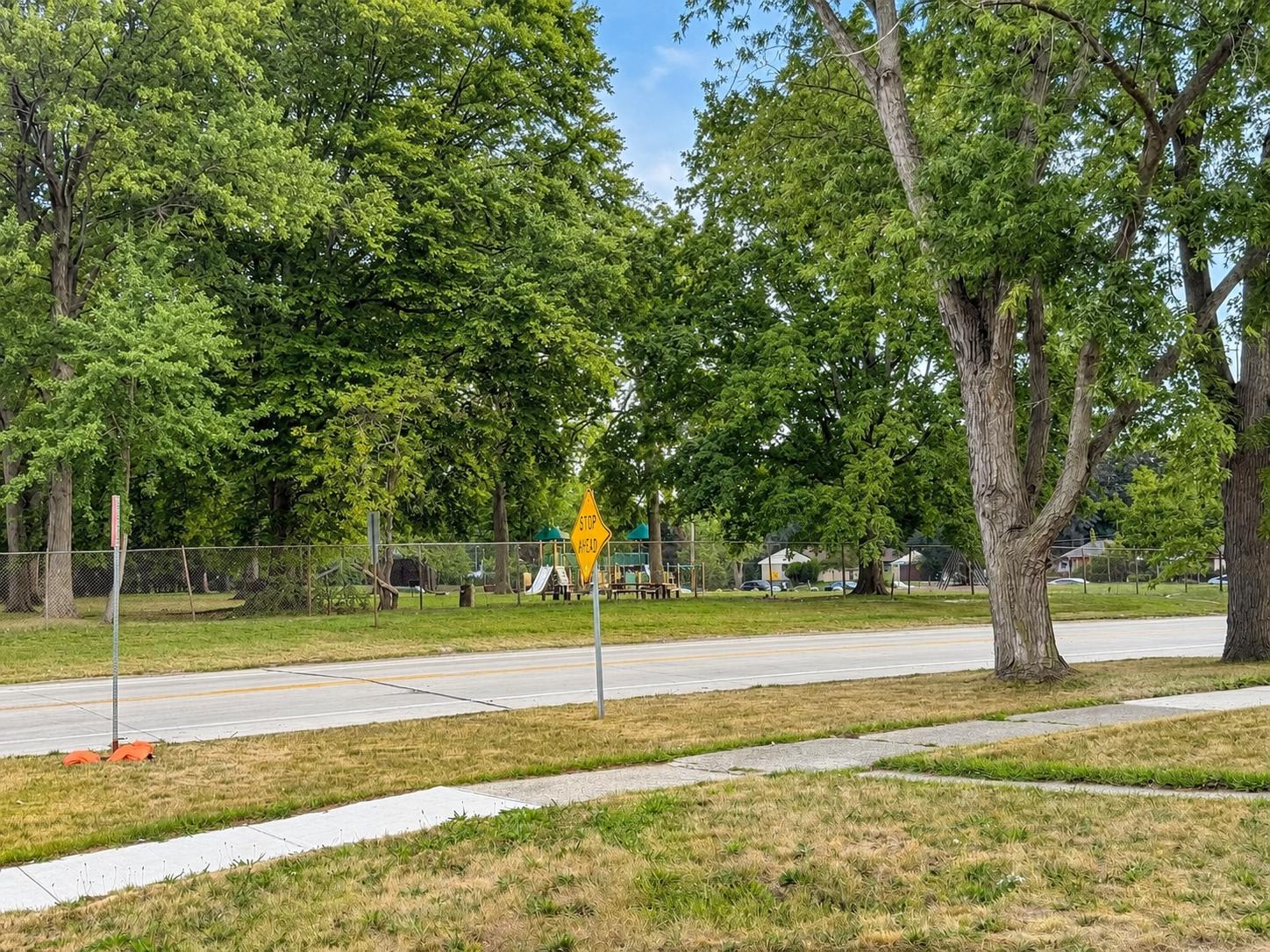 22700 West Chicago – photo 5