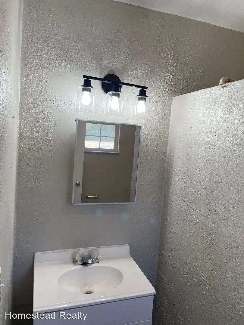3 Bedroom, 2 Bathroom Home for Rent in Silsbee – photo 5