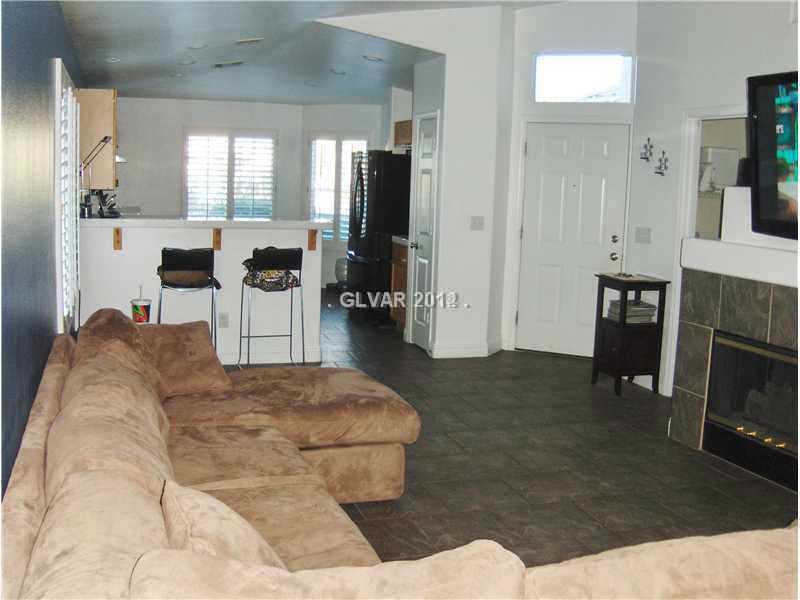 1 story home with 2 car garage in a gated community – photo 3