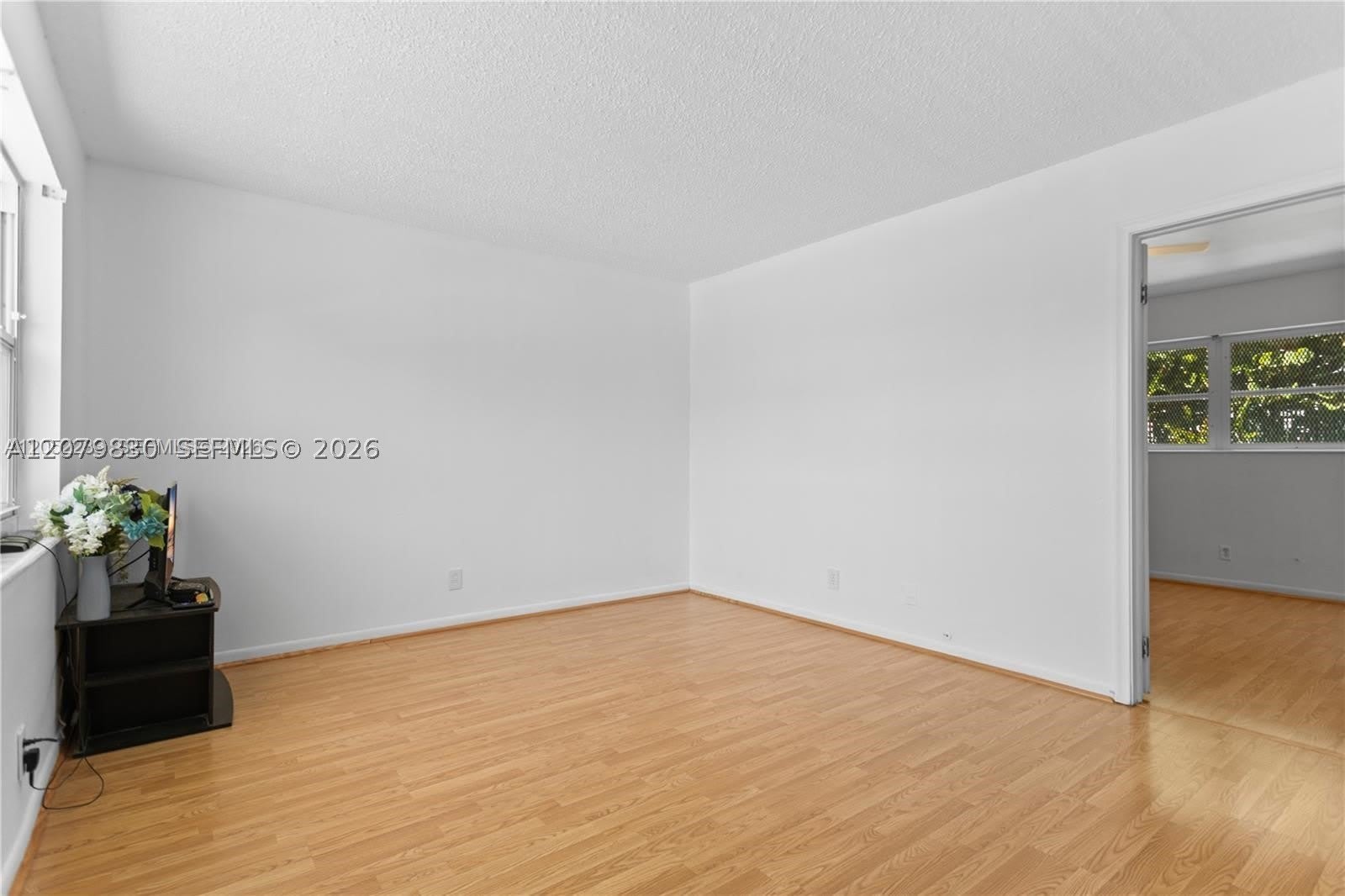 609 NE 6th Ct – photo 5
