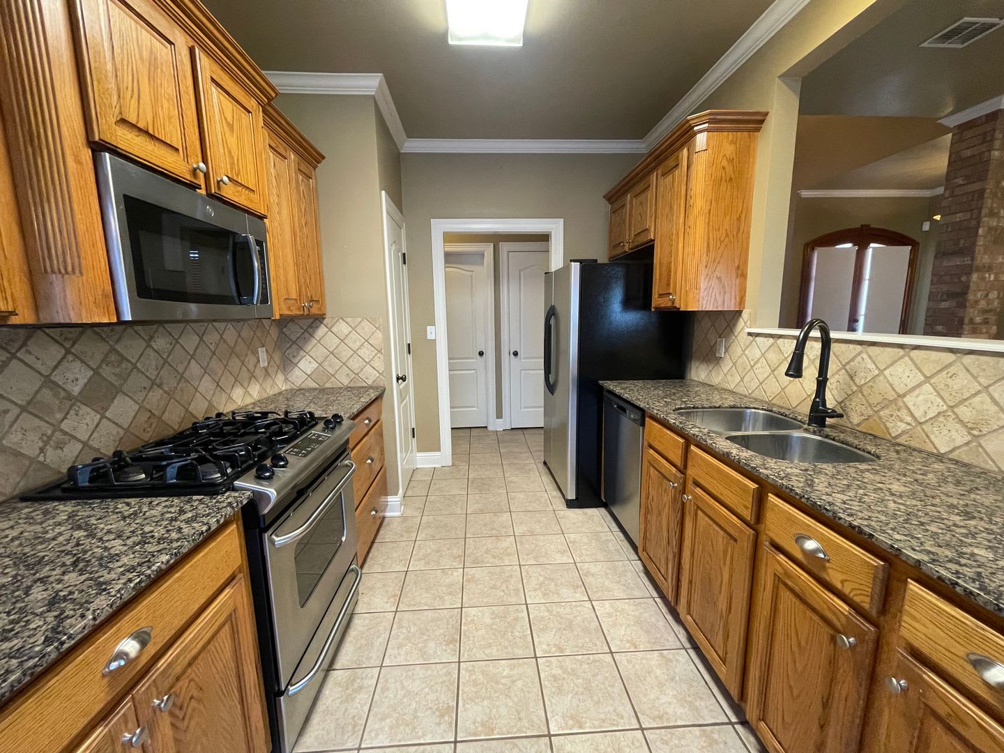 Benton Beauty In Palmetto Place Subdivision – photo 5