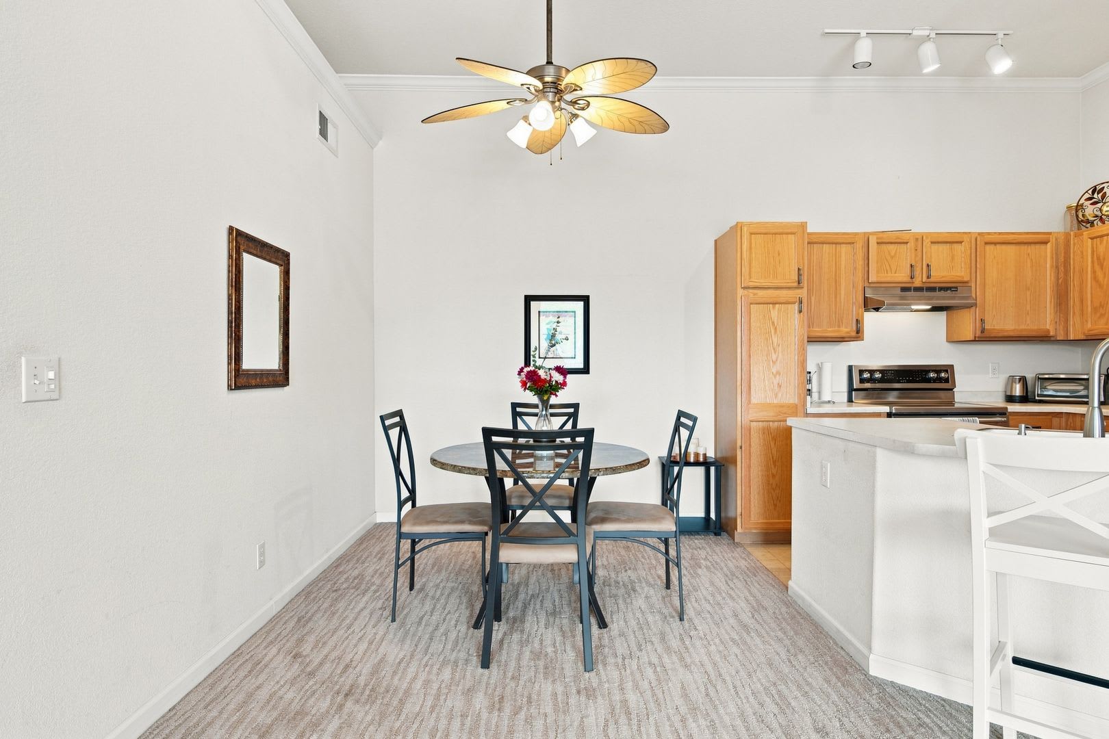 2 bed 2 bath townhouse with private balcony and great amenities~ – photo 5
