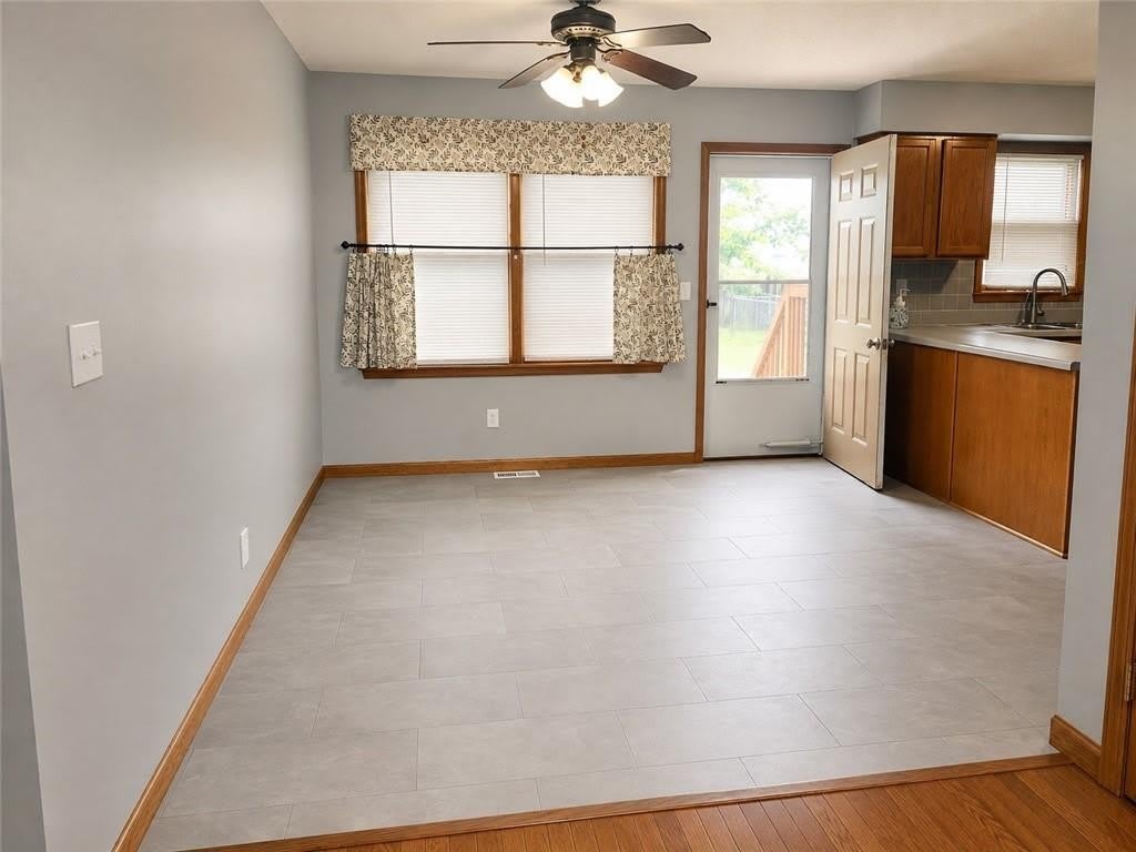 227 E Colleen Drive – photo 3