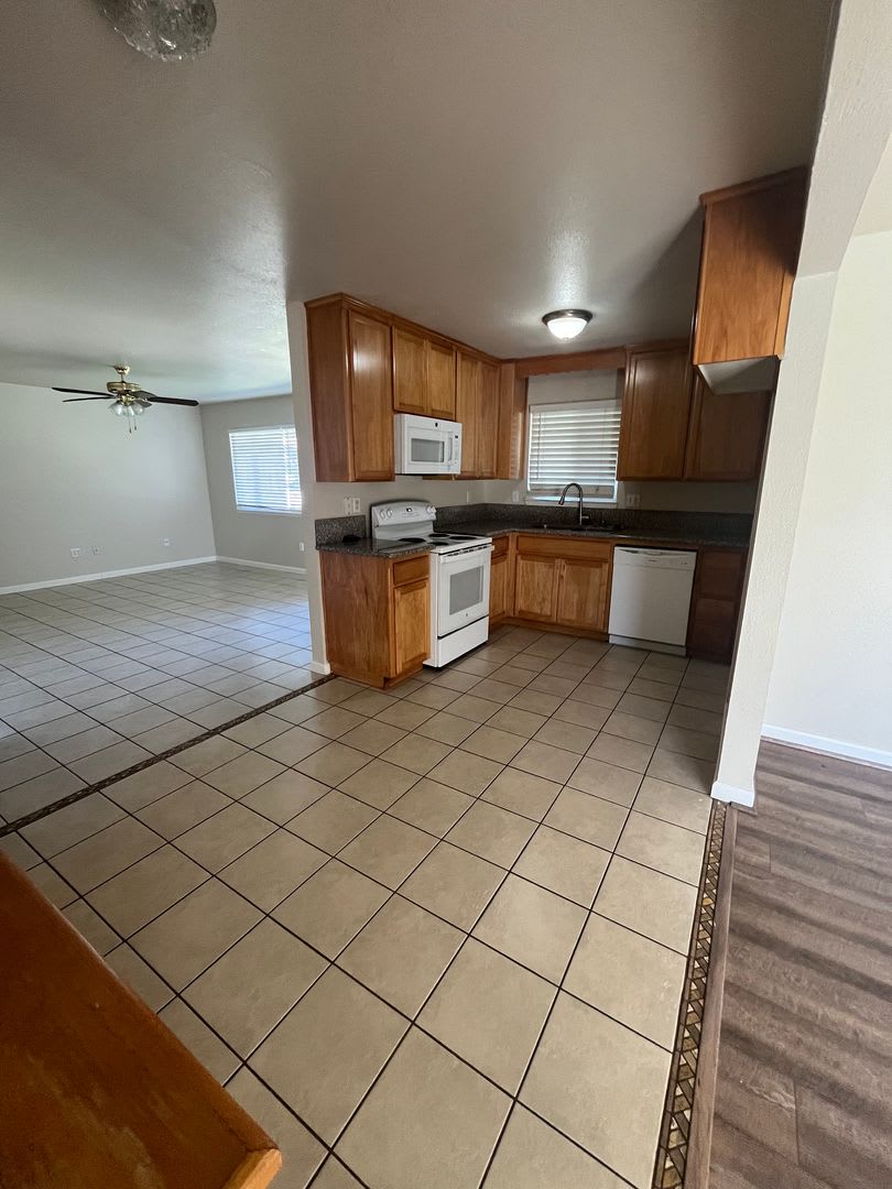 4 Bed With Pool – photo 5