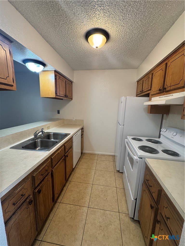 213 Versailles Street – photo 5