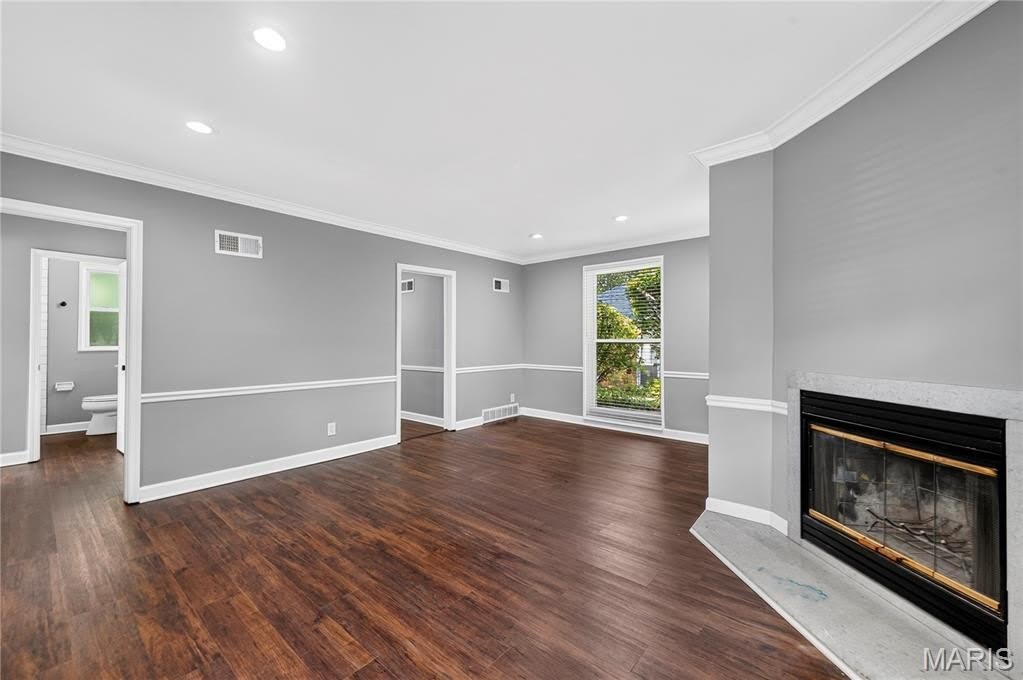 725 Berick Drive – photo 3