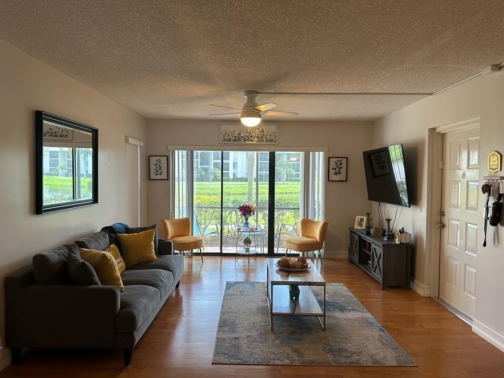 1102 GREEN PINE Boulevard – photo 1