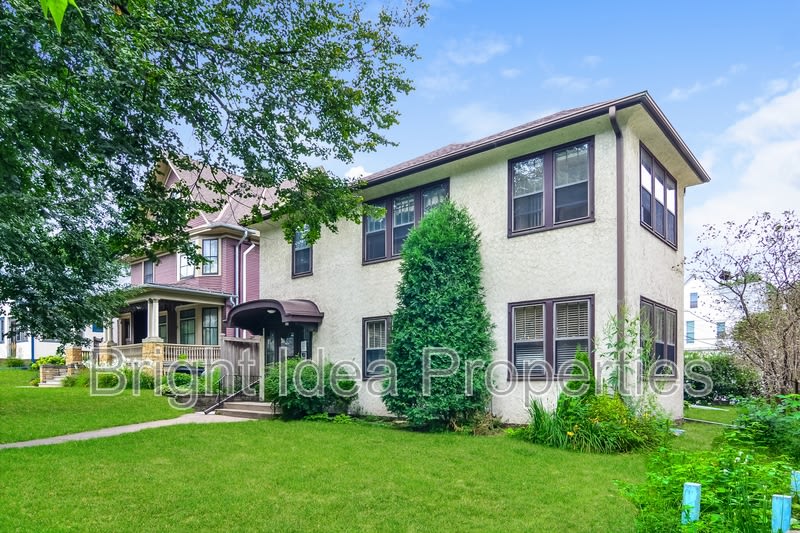 969 Saint Clair Avenue 1 – photo 4