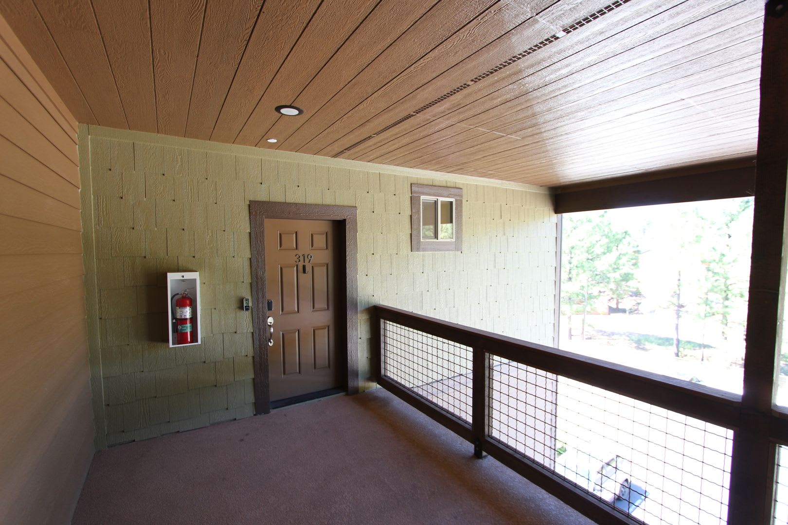 Luxury 2-Bedroom Condo with Private Balconies – photo 1