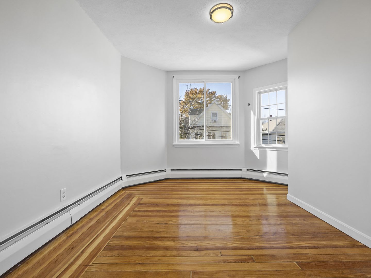 Nice 5 bed in Medford – photo 5