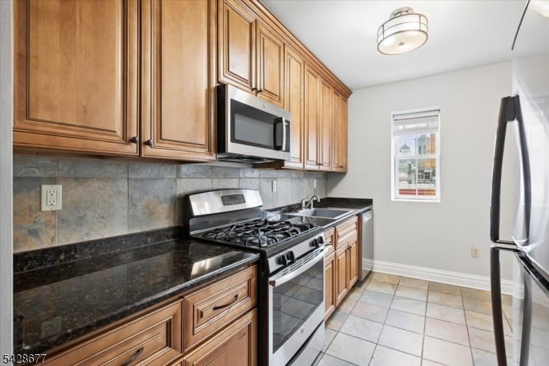 28 W Main St – photo 5