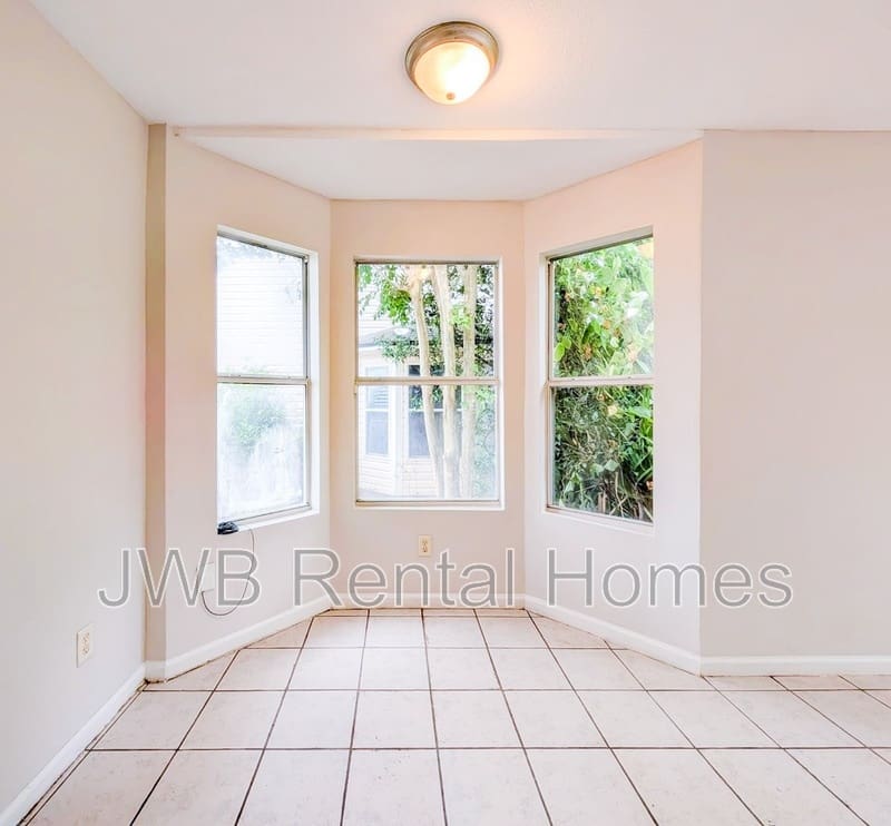 75 7Th St W – photo 5