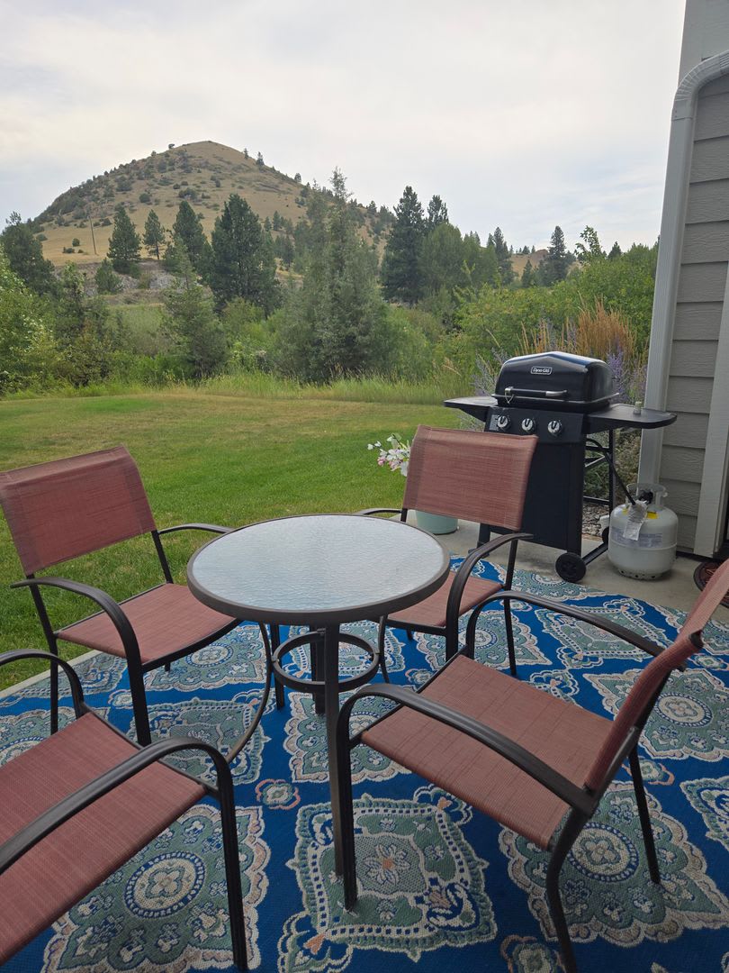Fully Furnished Two Bedroom 2 1 2 Bathroom Condo Age Restricted 55 Plus Community – photo 3