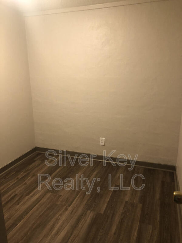 1426 & 1432 Niles Ferry Road – photo 5