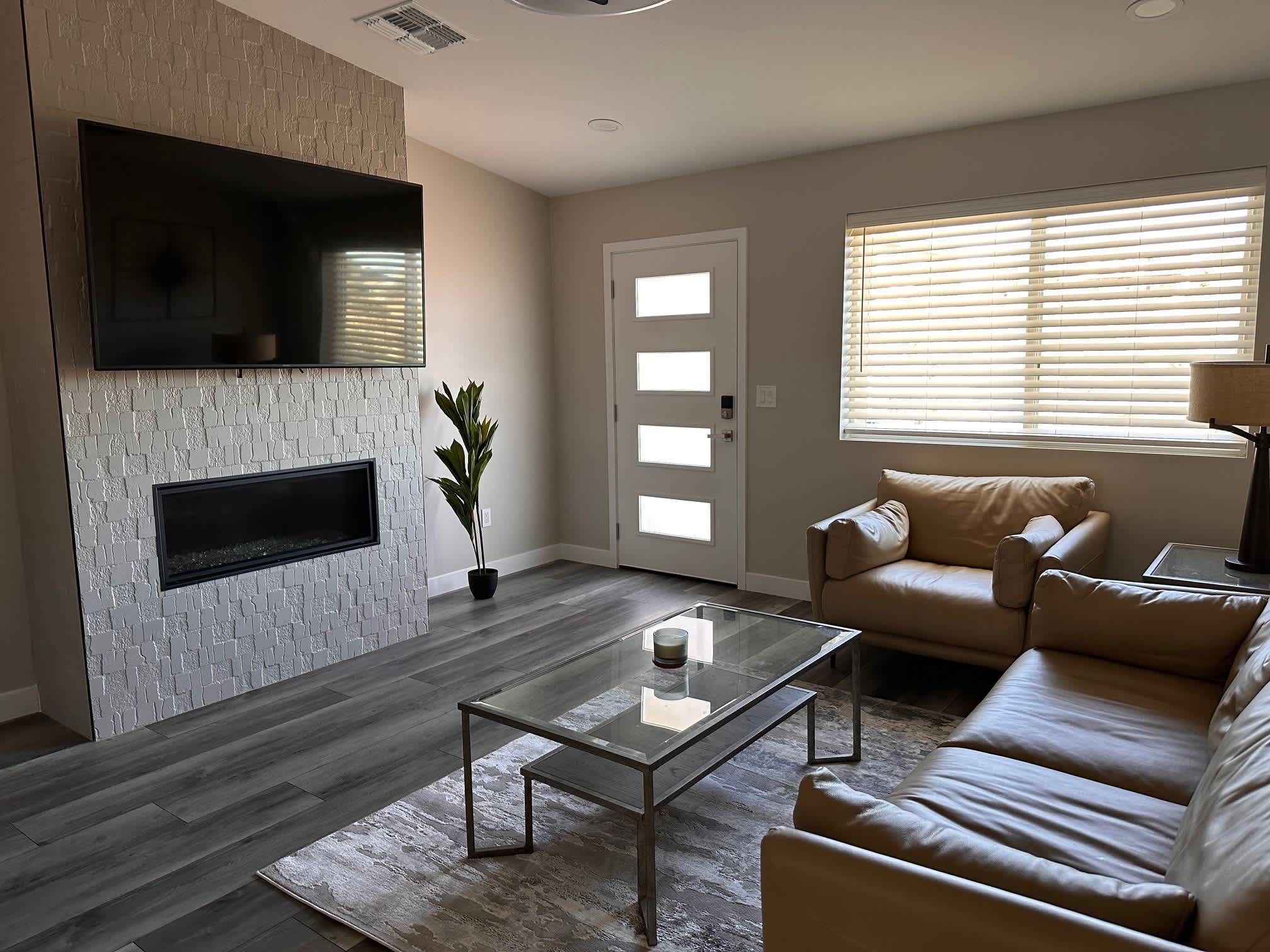 4601 East Robin Drive – photo 3