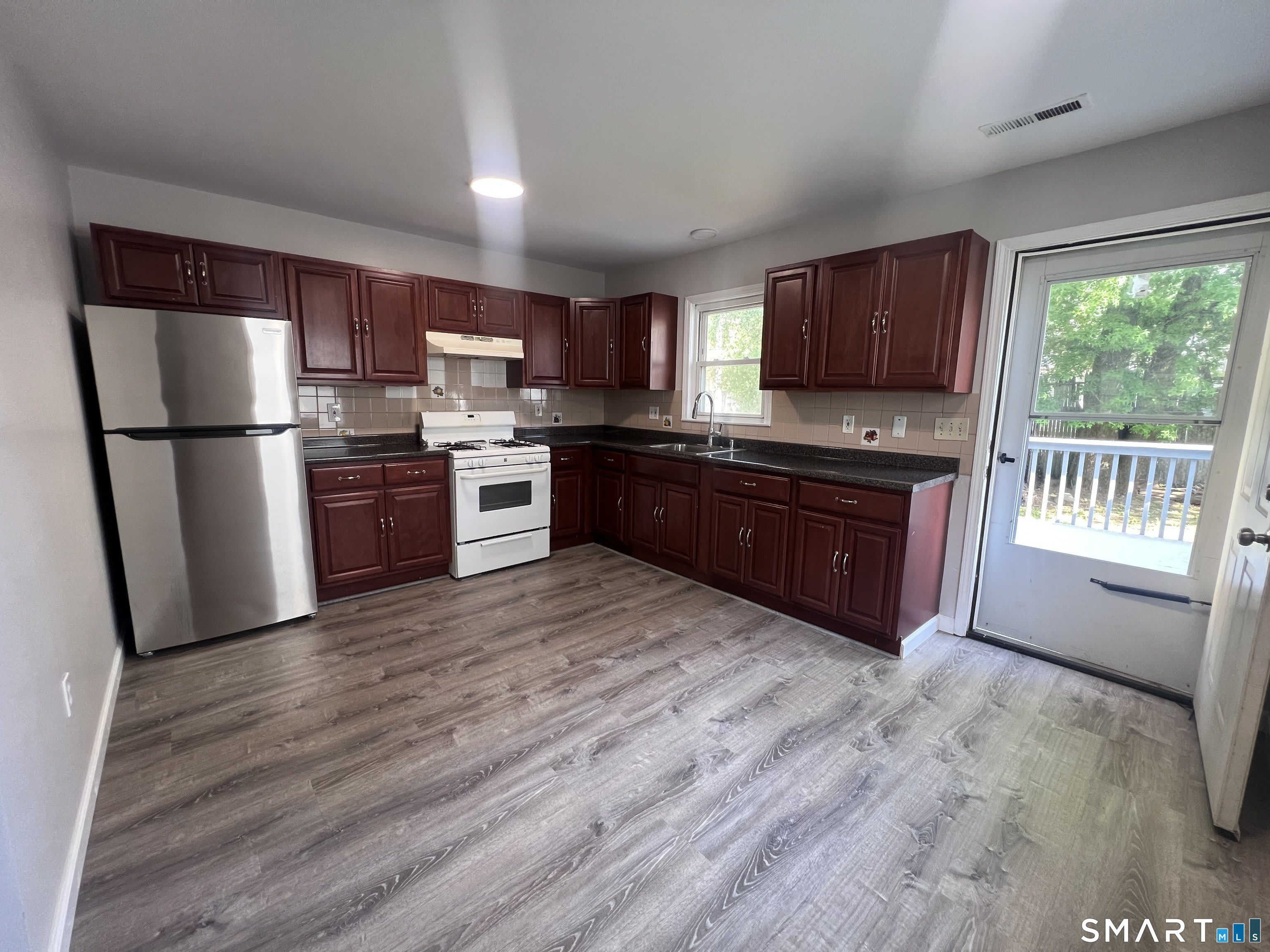 95 Shell Street – photo 5