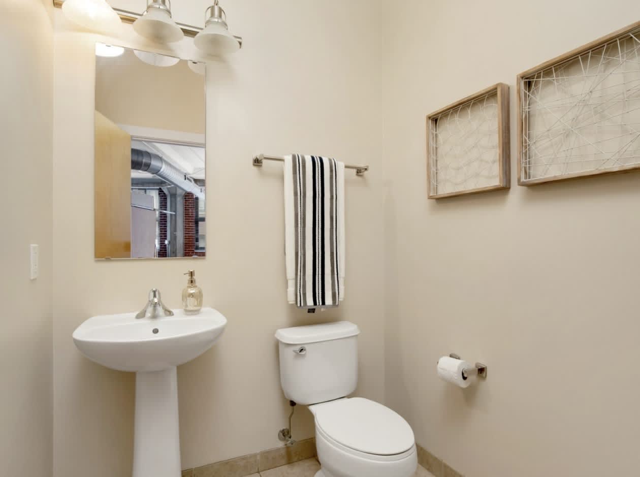 1619 Washington Ave – photo 3