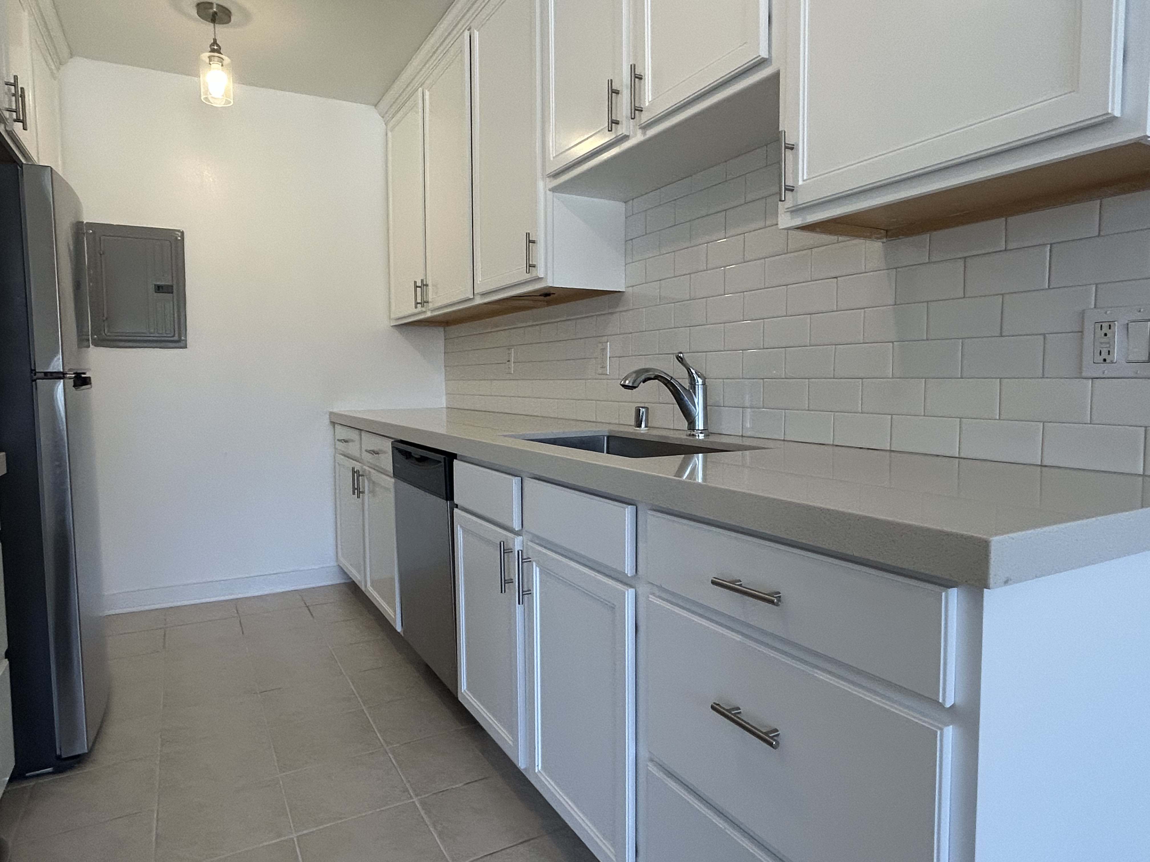 1849 South Bentley Avenue – photo 3