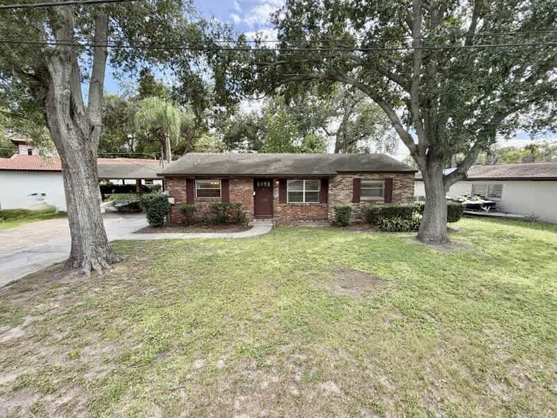1502 West Country Club Drive – photo 3