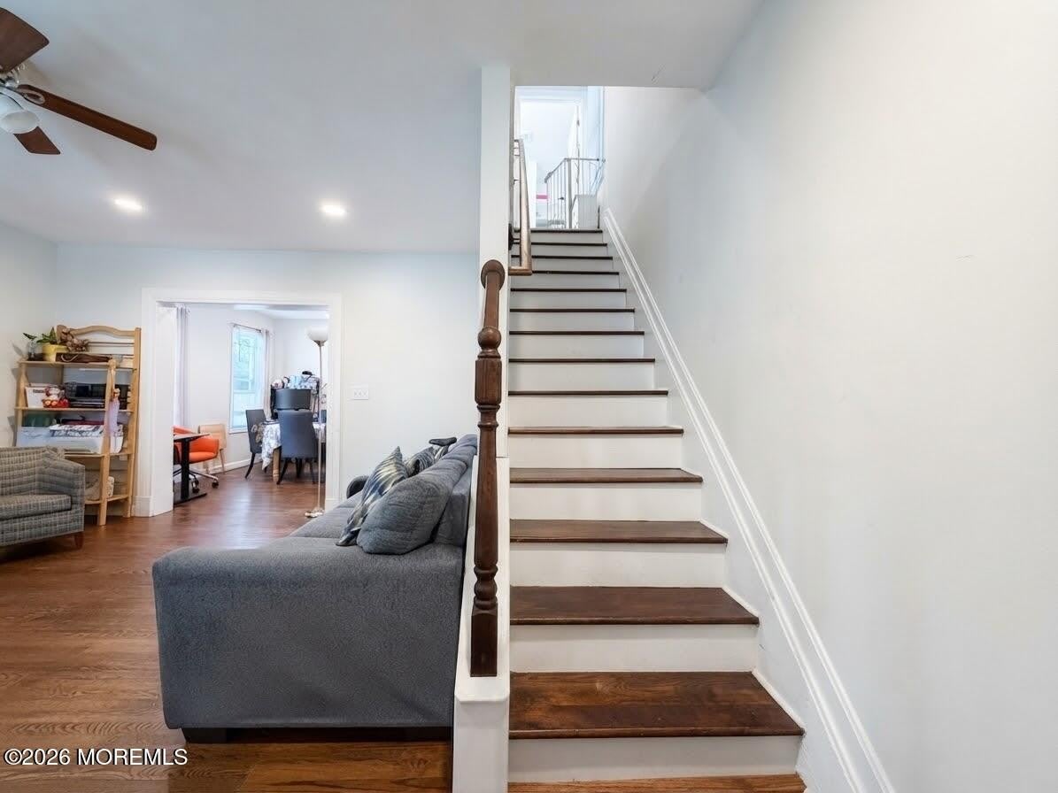 1047 Jaques Avenue – photo 2