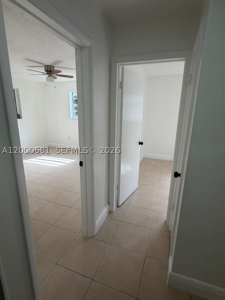 18416 NE 24th Ct – photo 3