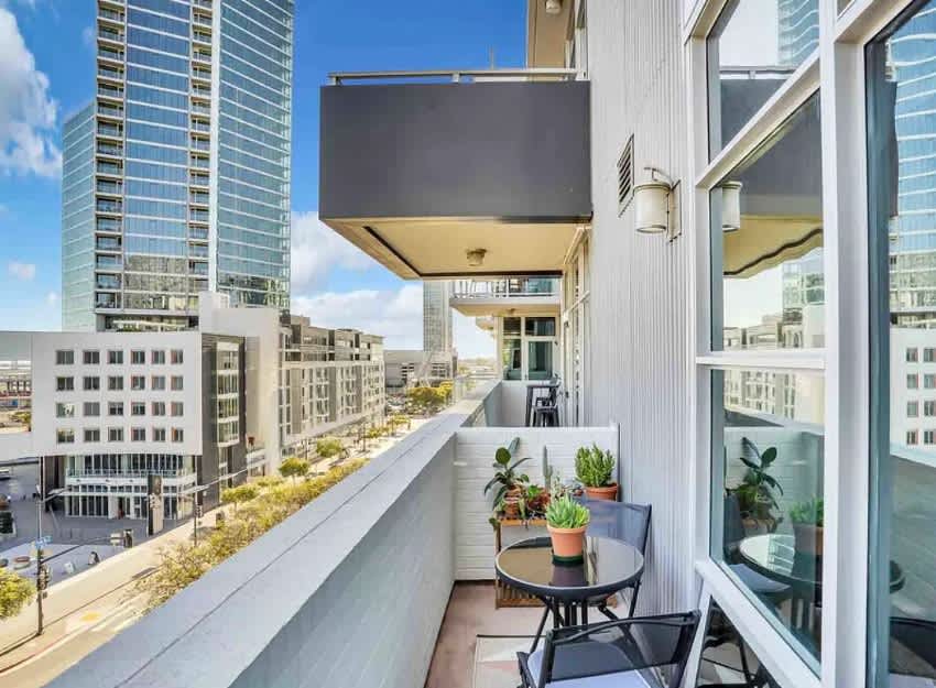 206 Park Blvd – photo 1
