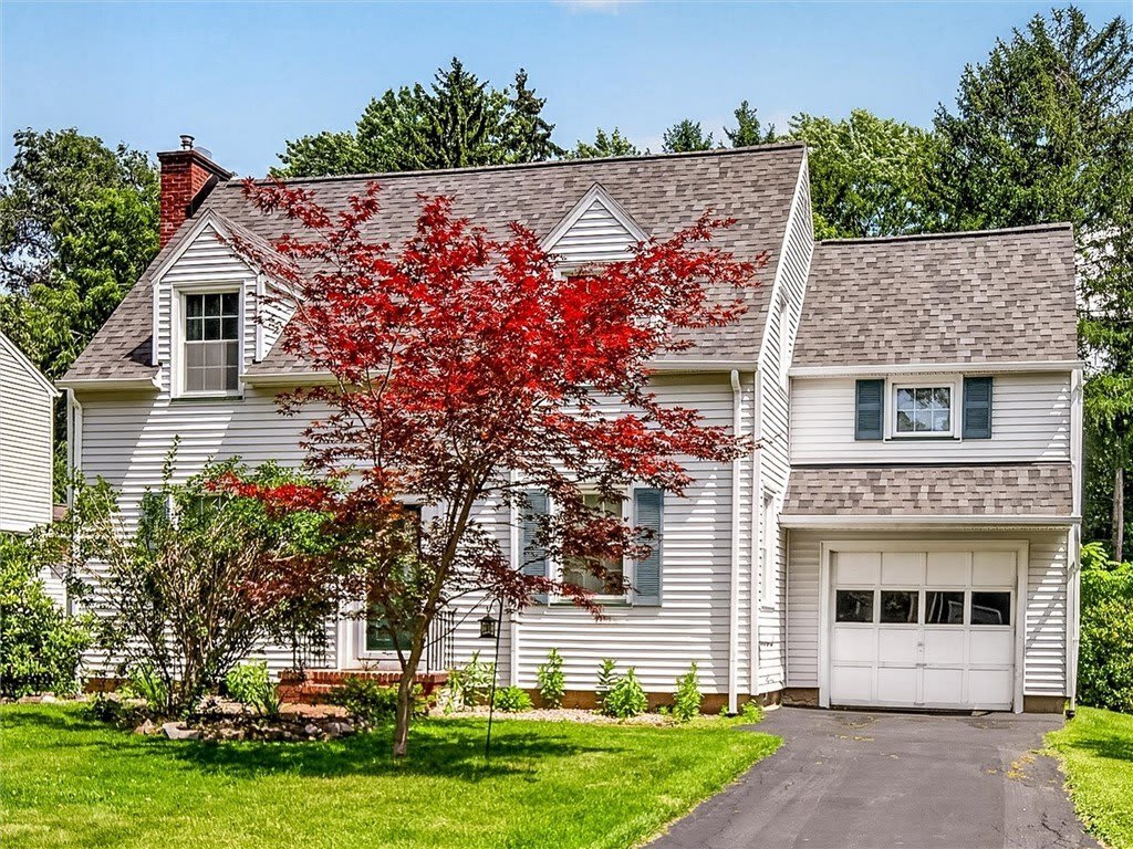 82 Clovercrest Drive – photo 2