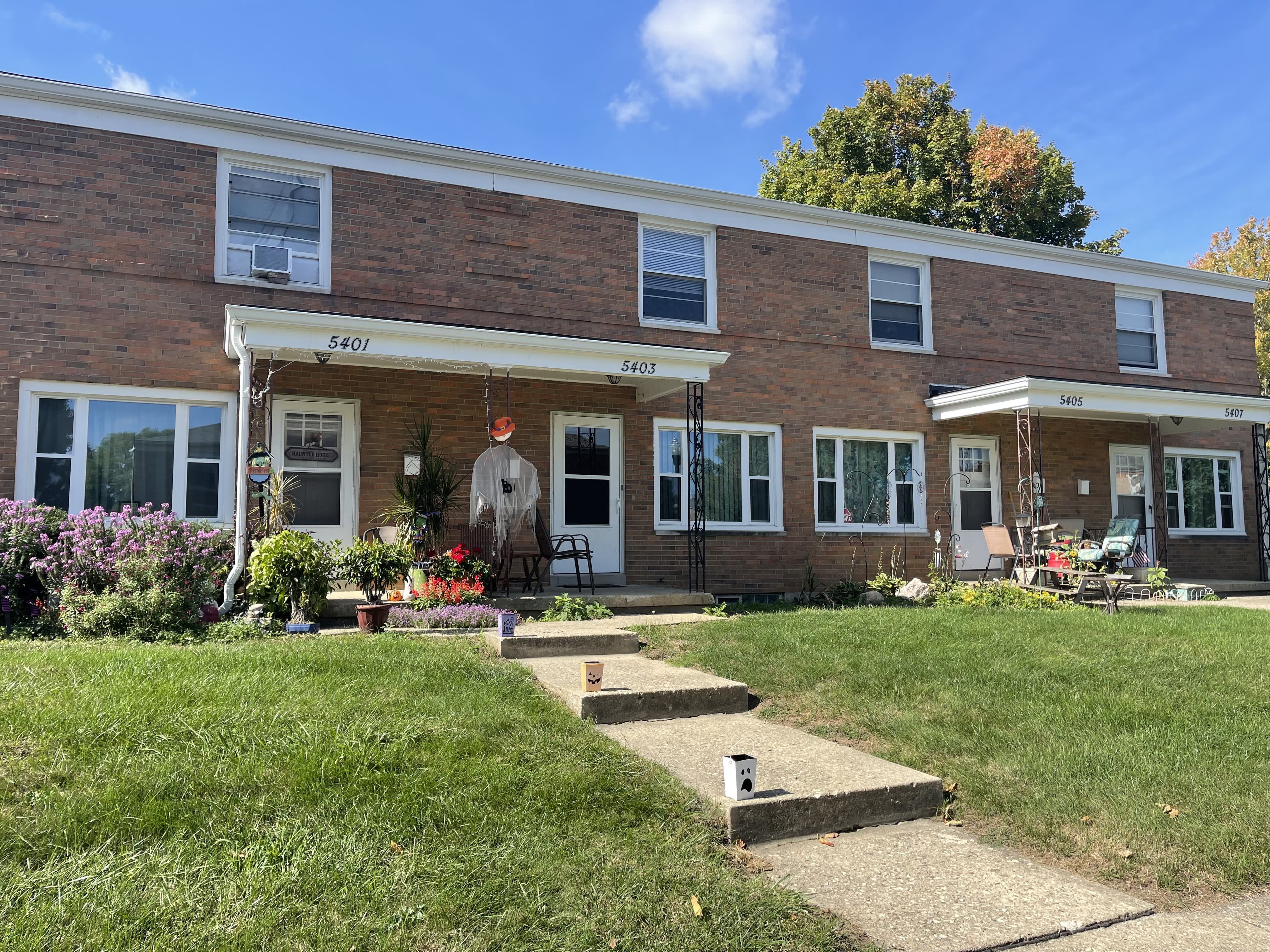 5403 Milton Ave – photo 1