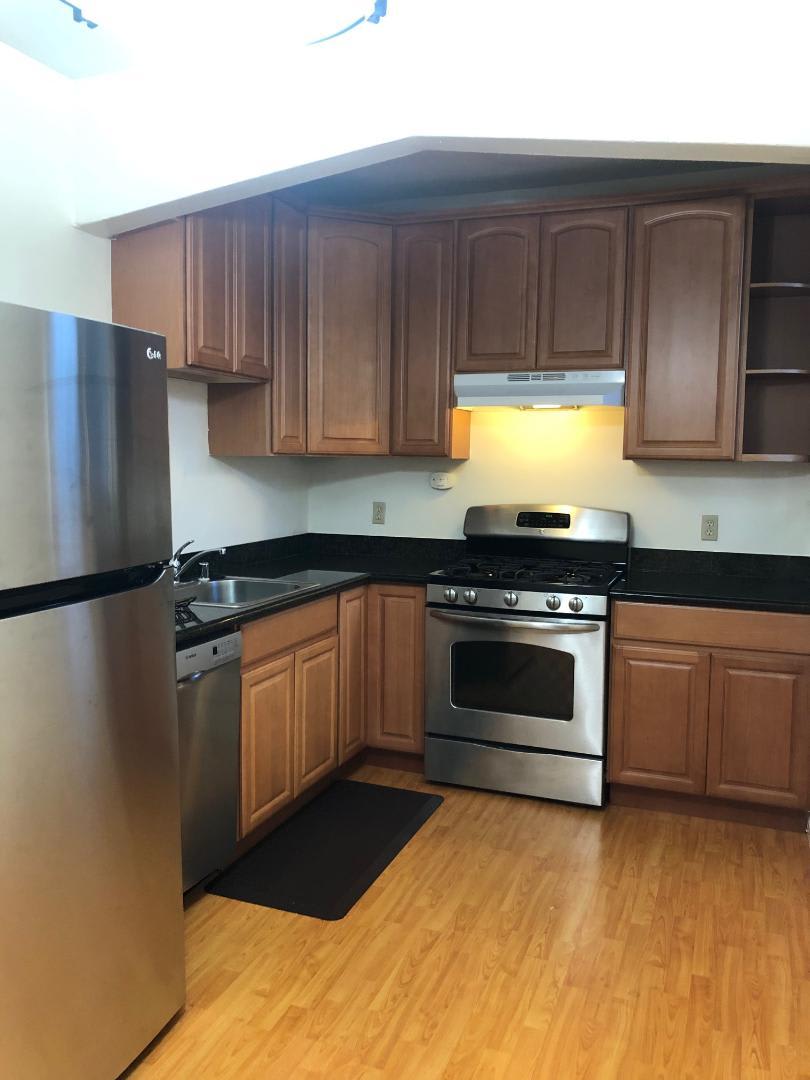 2695 Greenwich Street – photo 2