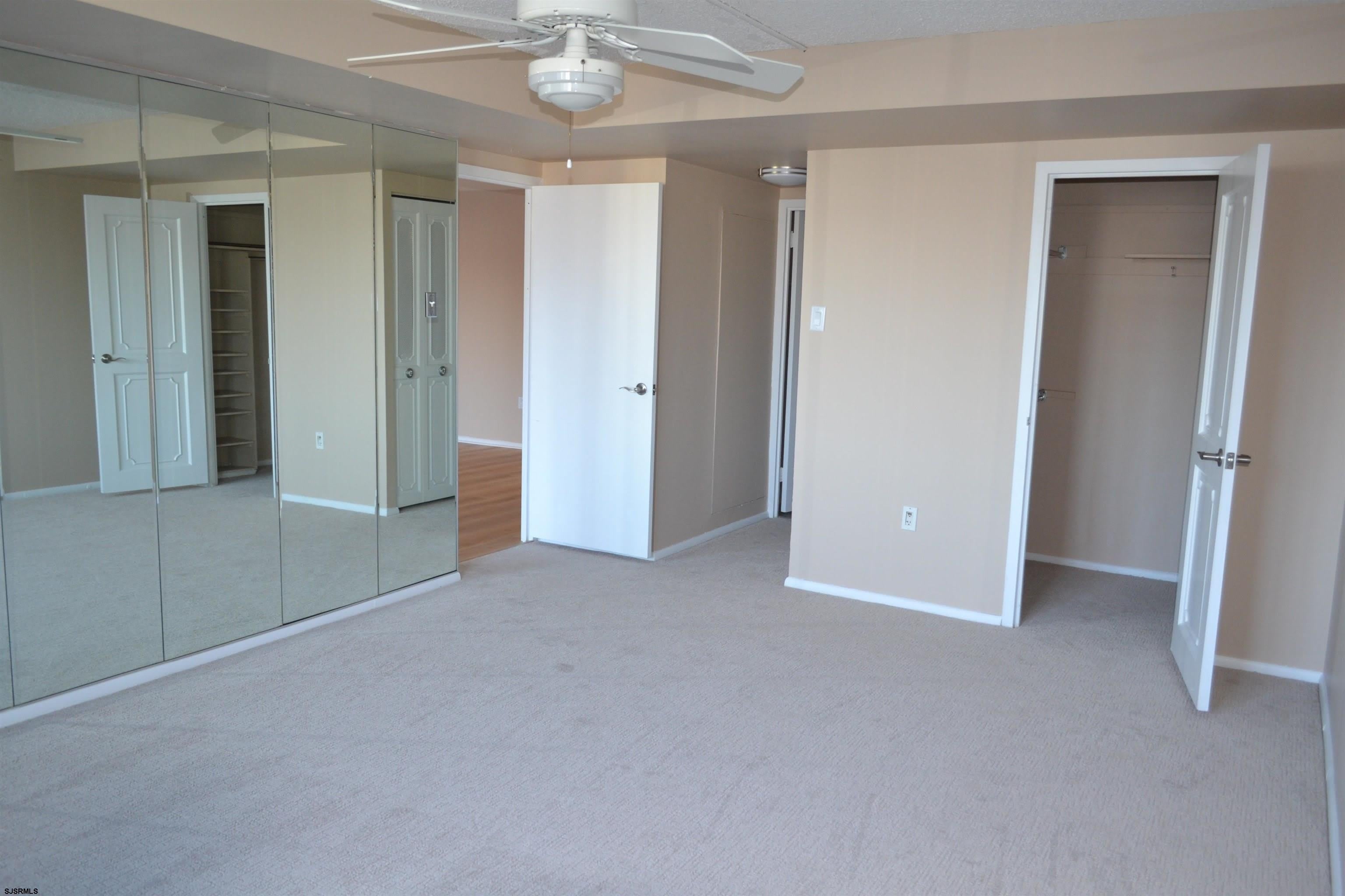 100 S Berkley Square – photo 4