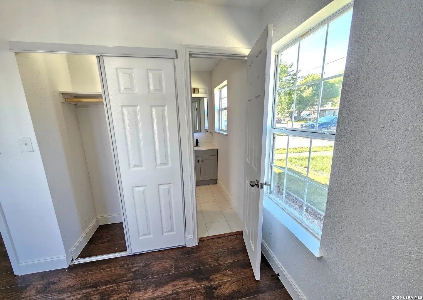 314 Globe Ave – photo 3