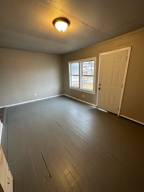 1341 NW 10th – photo 2