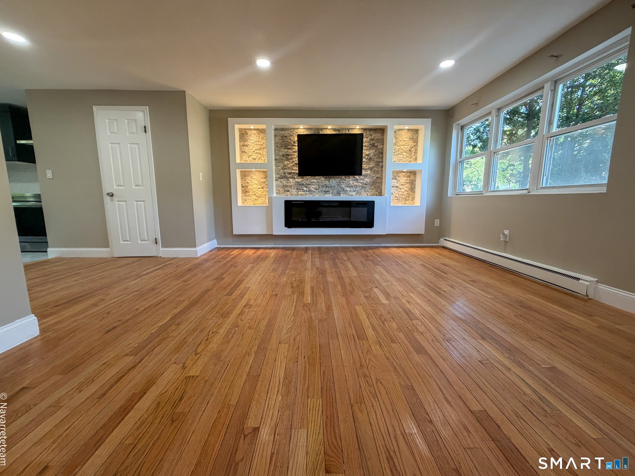 763 Hope Street – photo 1