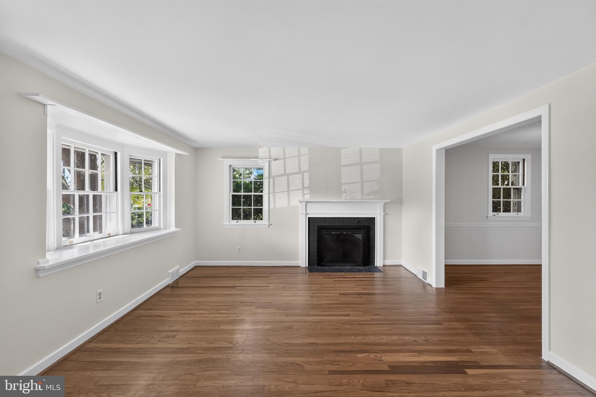 216 HURON Avenue – photo 3