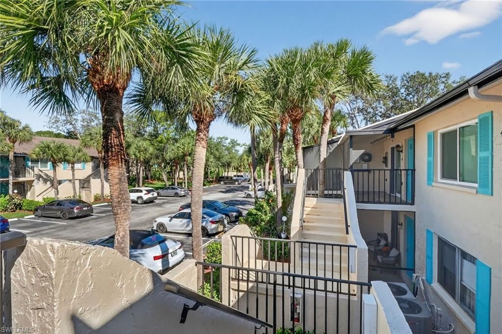 4210 Looking Glass Ln – photo 2